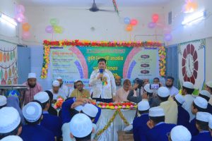 এরাবিয়ান লিডারশীপ মাদ্রাসায় কৃতি শিক্ষার্থী সংবর্ধনা ও পুরস্কার বিতরণ অনুষ্ঠান সম্পন্ন