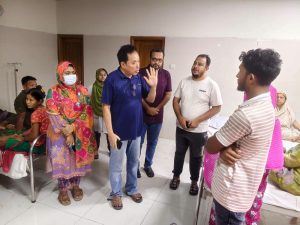 রাঙামাটি জেনারেল হাসপাতালে রাতে সিভিল সার্জনের ঝটিকা পরিদর্শন।