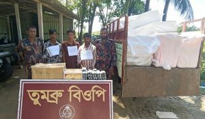 তুমব্রু সীমান্তে ওষুধ পাচারের চেষ্টা নস্যাৎ: ট্রাকভর্তি চালানসহ আটক ৩ পাচারকারী