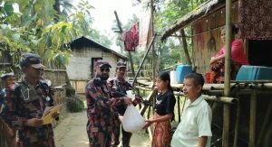 অপারেশন উত্তরণ’: জরুরি চিকিৎসা ও খাদ্য সামগ্রী নিয়ে ক্ষুদ্র নৃ-গোষ্ঠীর পাশে ৫৭ বিজিবি