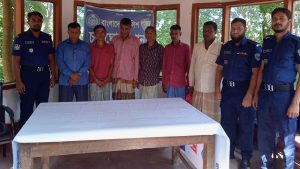 কাপ্তাইয়ে জুয়ার আসরে পুলিশের অভিযান, ৬ জন গ্রেপ্তার