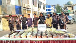 পৃথক অভিযানে ৫ লাখ ৯০ হাজার ইয়াবা উদ্ধার, আটক ৩
