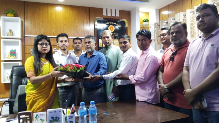 লামায় নবাগত ইউএনও সোমাইয়া আক্তারকে লামা প্রেস ক্লাবের শুভেচ্ছা